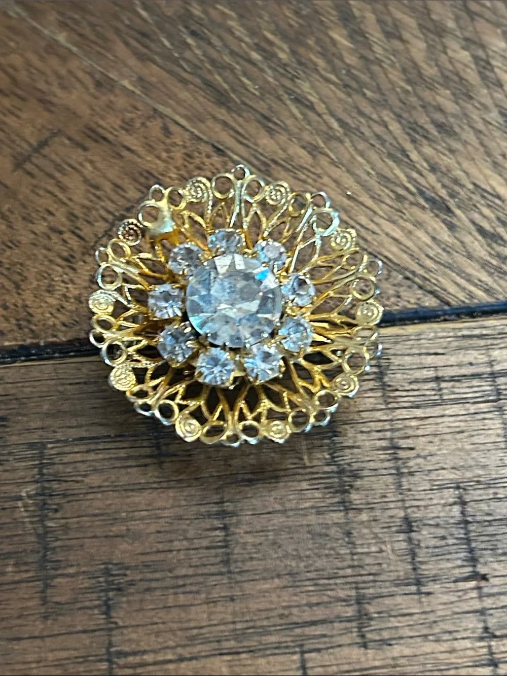 Vintage Gold Filigree Crystal Flower Brooch - Clear Stones